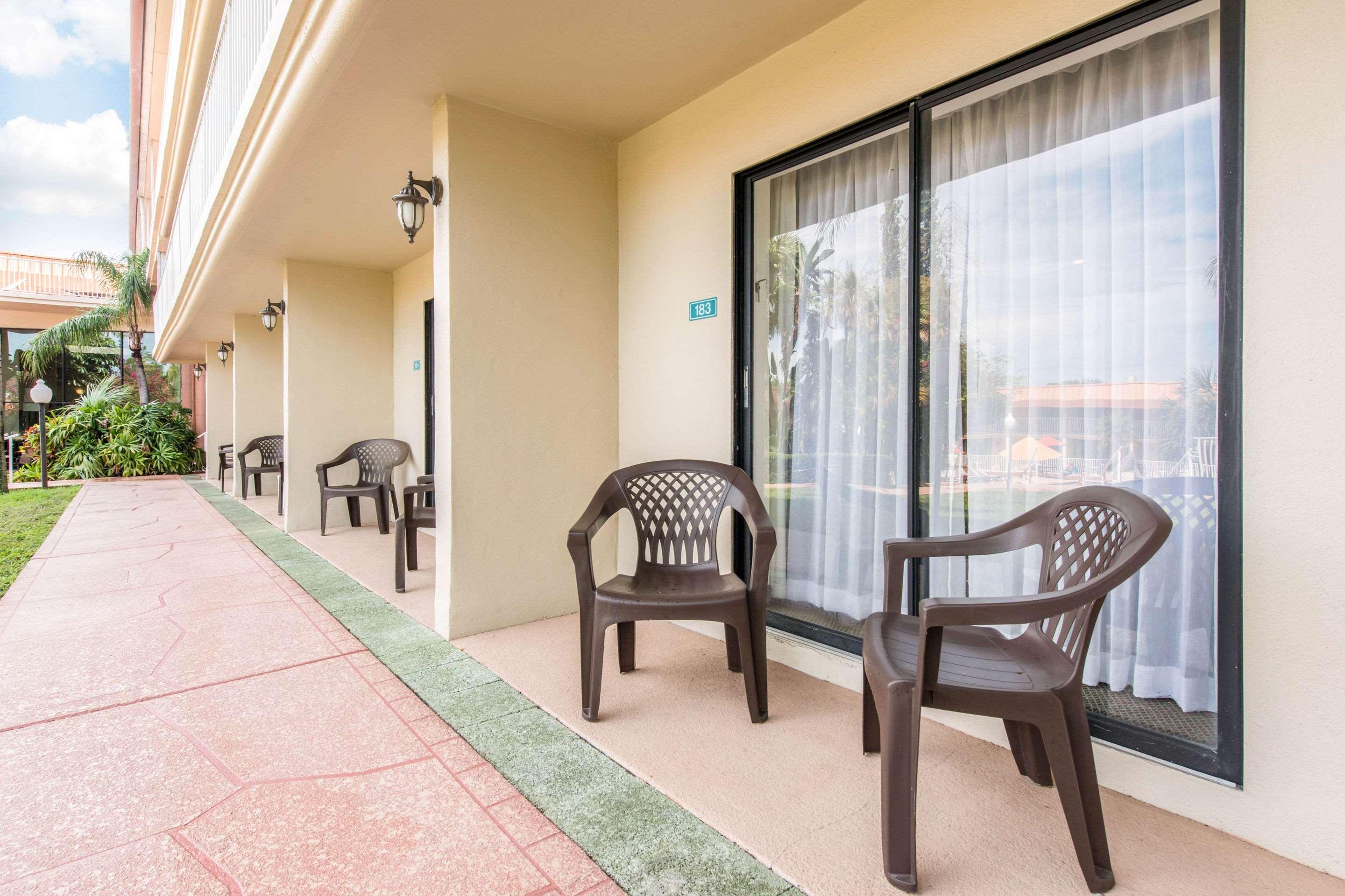 Quality Inn & Suites Tarpon Springs South Zewnętrze zdjęcie